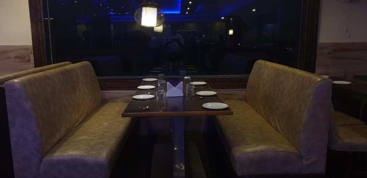 Hotel Fortune M R Grands Suluru Dış mekan fotoğraf