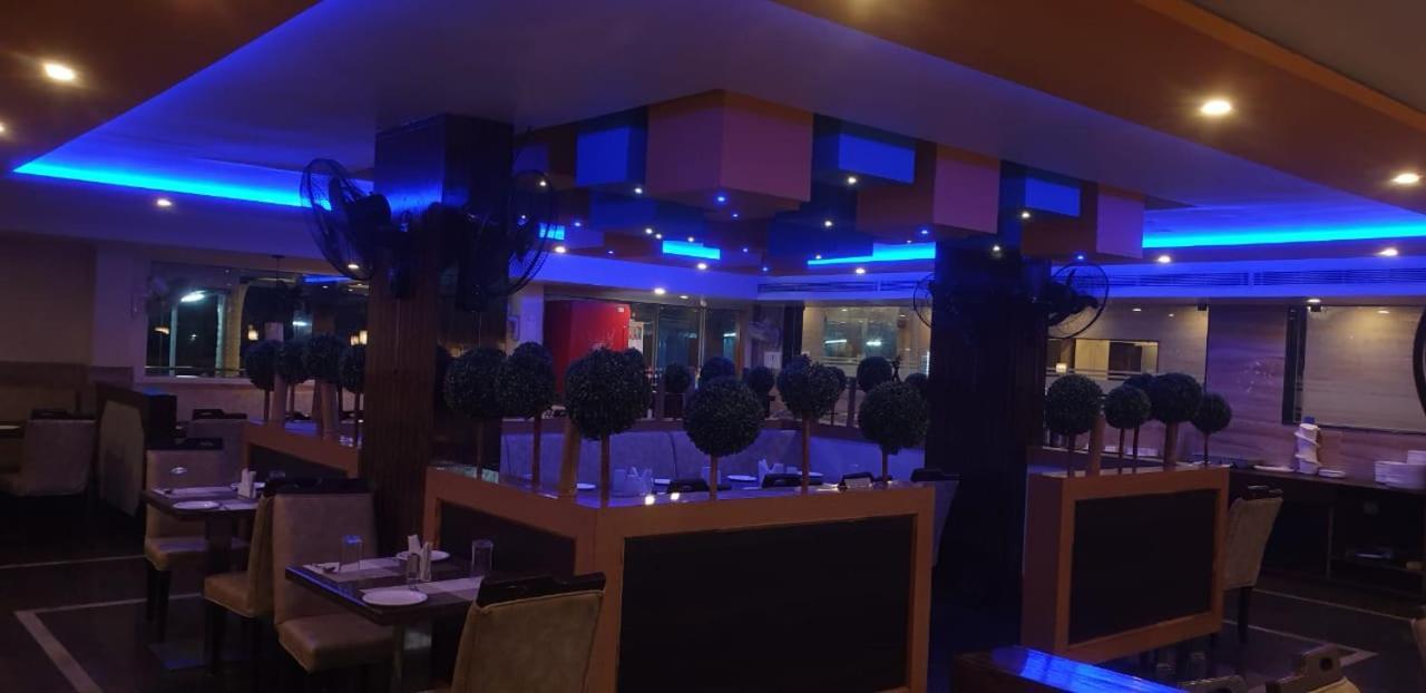 Hotel Fortune M R Grands Suluru Dış mekan fotoğraf